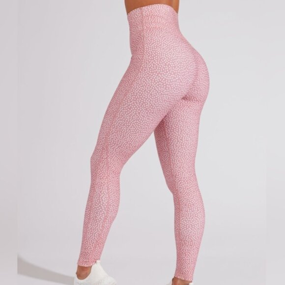 BuffBunny Salt Pink Bossy Legacy Leggings NWT Size XL - Picture 6 of 9